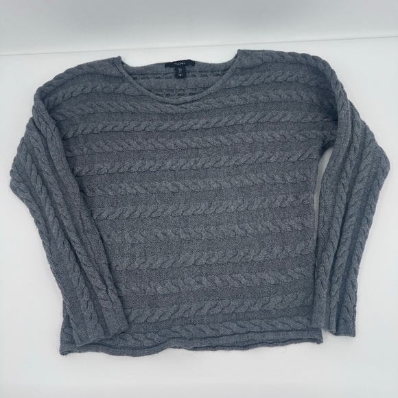 Tahari Sweaters - Tahari Sweater Women Small Gray Cable Knit Long Sleeve Wool Blend Preppy Office